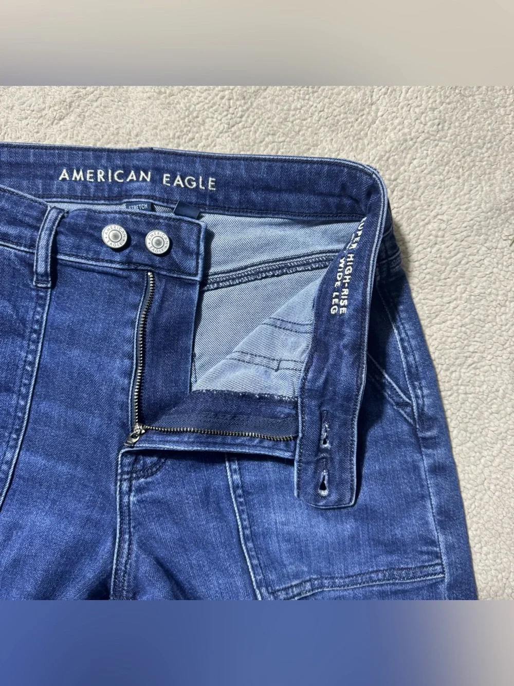 American Eagle Jeans Womens 4 Short Super High Rise Baggy Wide Leg Double Button
